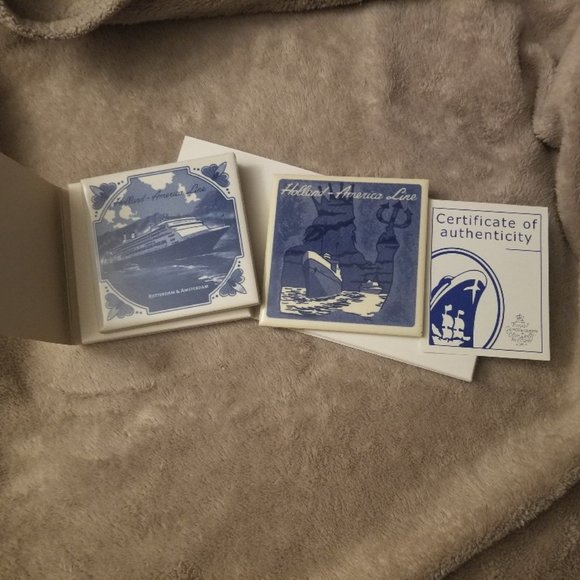 HOLLAND AMERICA CRUISE LINE CERAMIC TILE CORK COASTER WITH 1 COA & BOX - Picture 2 of 5